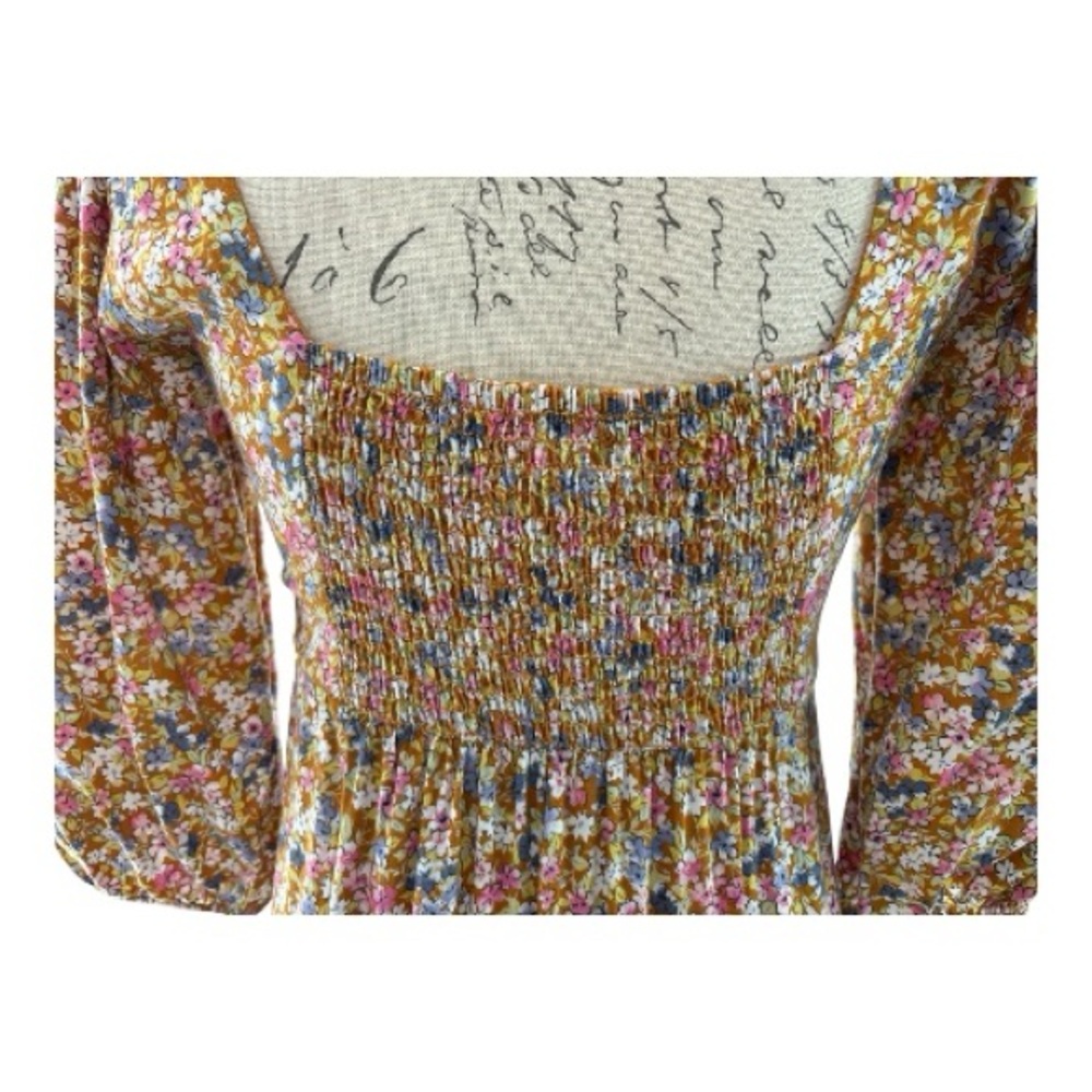 SO midi dress, prairie granny style. Retro.Size small, dainty florals, smocking - Picture 5 of 8